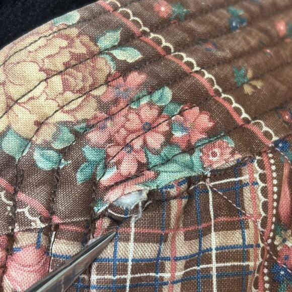 True Vintage Handmade Reversible Patchwork Jacket – Cottagecore Quilted XL - Picture 8 of 8